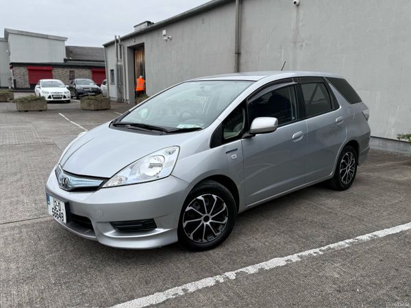 Honda Shuttle Estate, Petrol Hybrid, 2012, Silver