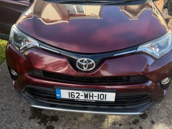 Toyota RAV4 SUV, Diesel, 2016, Red
