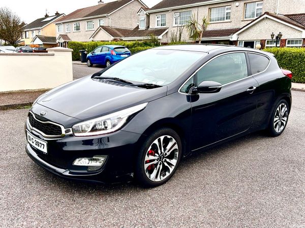 Kia Ceed Hatchback, Diesel, 2015, Black