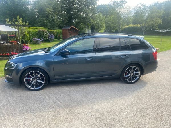 Skoda Octavia Estate, Diesel, 2016, Grey