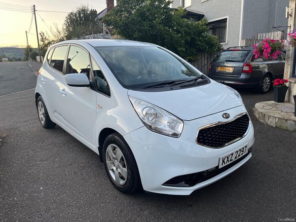 Kia Venga Hatchback, Petrol, 2017, White