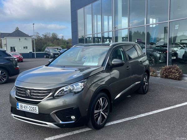 Peugeot 5008 MPV, Diesel, 2018, Grey