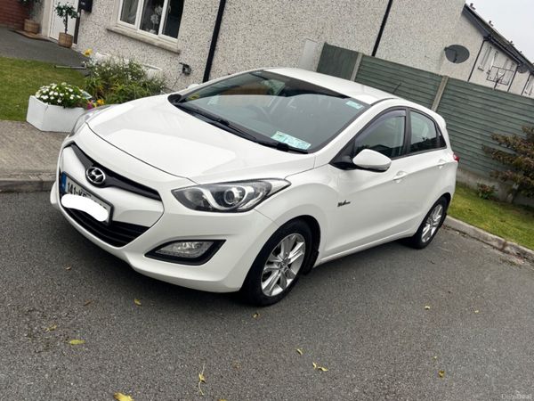 Hyundai i30 Hatchback, Diesel, 2014, White