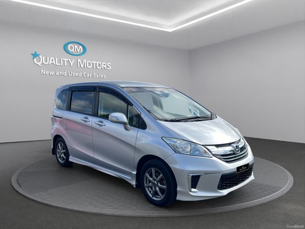 Honda Freed MPV, Petrol Hybrid, 2014, Silver