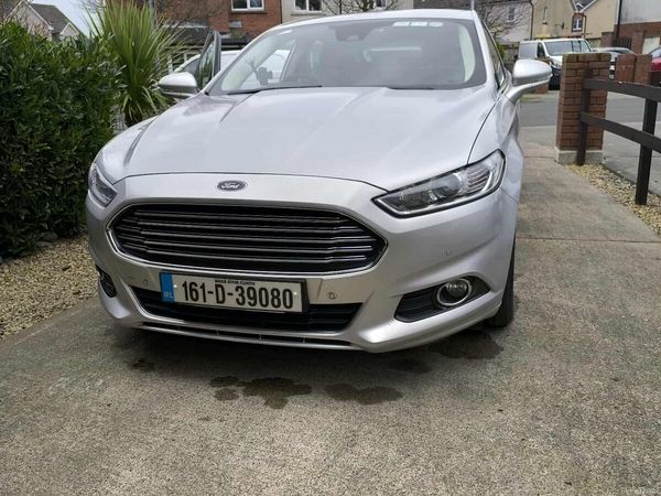 Ford Mondeo Hatchback, Diesel, 2016, Silver