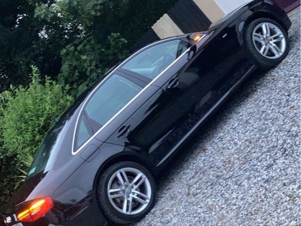 Audi A4 Saloon, Diesel, 2015, Black