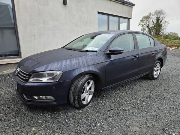 Volkswagen Passat Saloon, Diesel, 2014, Blue