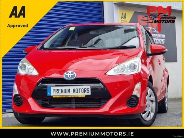 Toyota Aqua Hatchback, Petrol Hybrid, 2015, Red