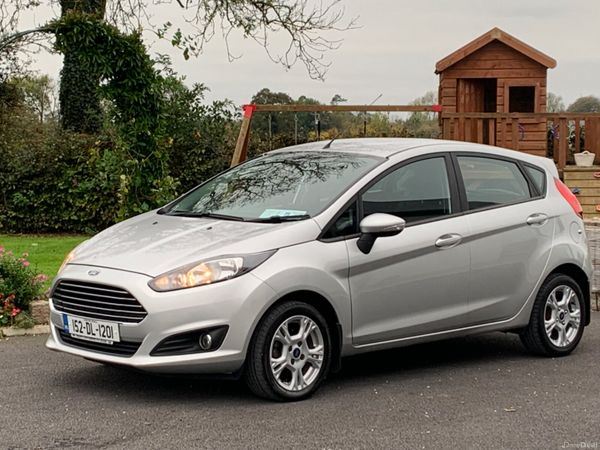 Ford Fiesta Hatchback, Petrol, 2015, Silver