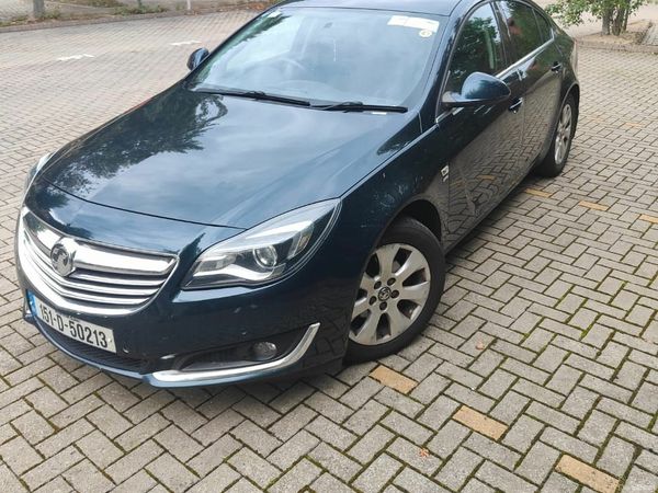 Vauxhall Insignia Hatchback, Diesel, 2015, Green
