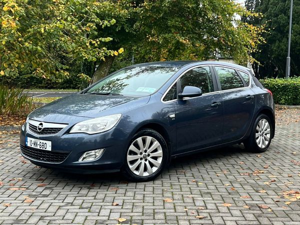 Opel Astra Hatchback, Petrol, 2010, Blue
