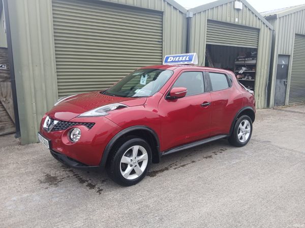 Nissan Juke SUV, Diesel, 2017, Red