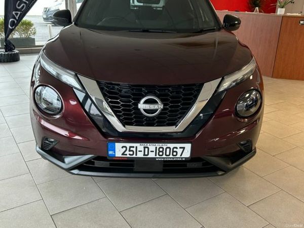 Nissan Juke MPV, Petrol, 2025, Red