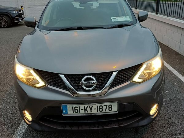 Nissan Qashqai Hatchback, Diesel, 2016, Grey