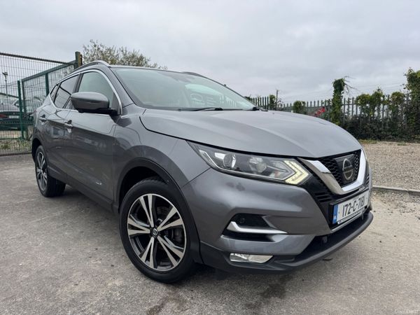 Nissan Qashqai SUV, Diesel, 2017, Grey