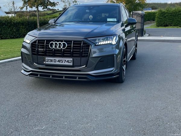 Audi Q7 SUV, Diesel, 2023, Grey