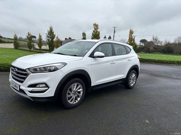 Hyundai Tucson SUV, Diesel, 2016, White