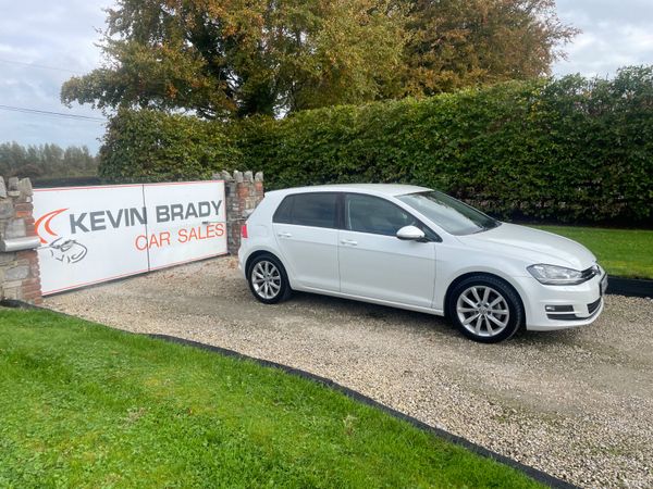 Volkswagen Golf Hatchback, Petrol, 2016, White