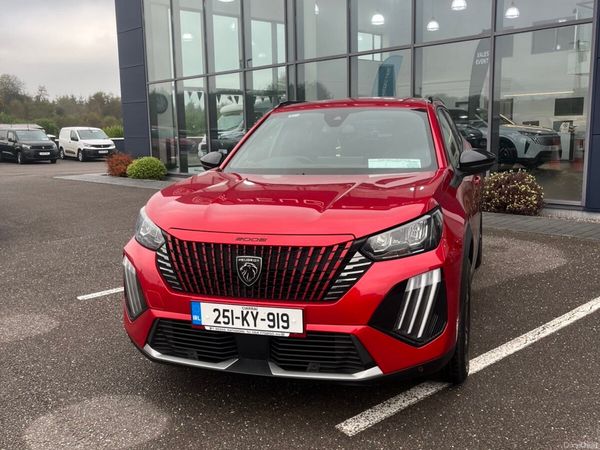 Peugeot 2008 MPV, Petrol, 2025, Red