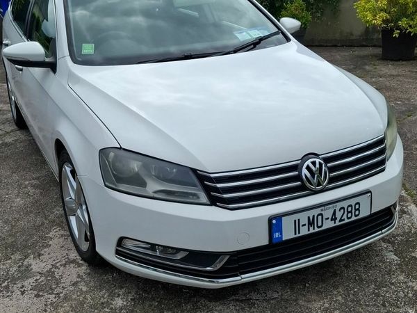 Volkswagen Passat Estate, Diesel, 2011, White