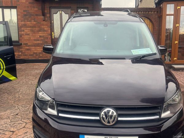 Volkswagen Caddy Maxi Life Other, Diesel, 2020, Purple