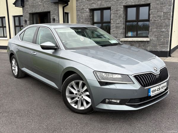 Skoda Superb Saloon, Diesel, 2019, Grey