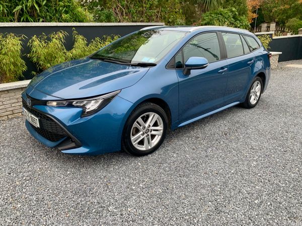 Toyota Corolla Estate/Jeep, Petrol Hybrid, 2022, Blue