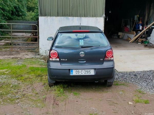 Volkswagen Polo Hatchback, Petrol, 2009, Grey