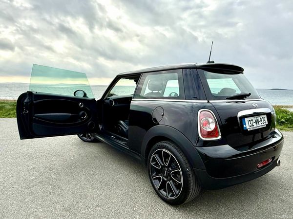 Mini Cooper Hatchback, Diesel, 2013, Black
