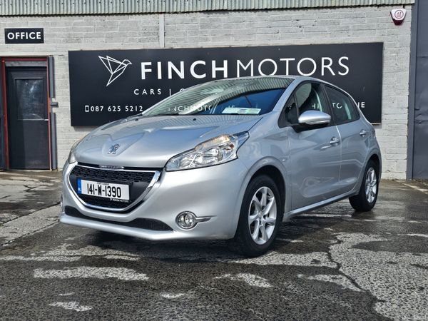 Peugeot 208 Hatchback, Petrol, 2014, Grey