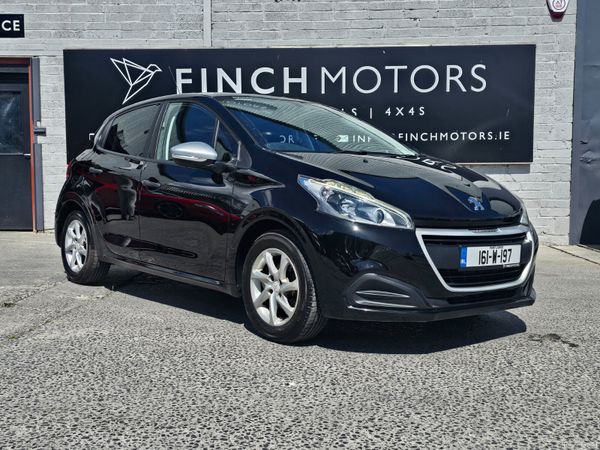 Peugeot 208 Hatchback, Petrol, 2016, Black