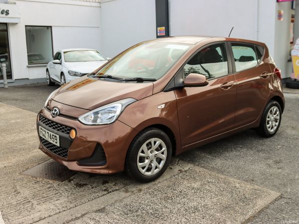 Hyundai i10 Hatchback, Petrol, 2017, Brown