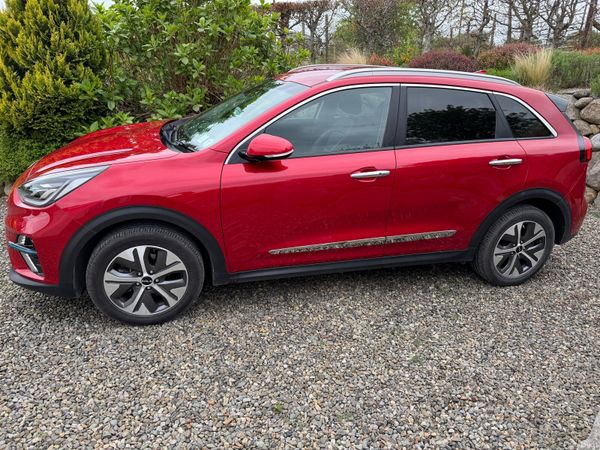 Kia e-Niro Estate/Jeep, Electric, 2022, Red