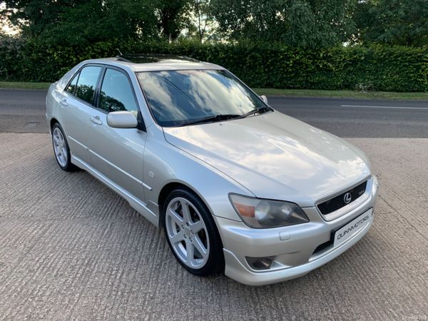 Lexus IS Saloon, Petrol, 2005, Silver