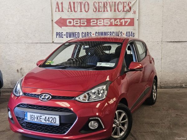 Hyundai i10 Hatchback, Petrol, 2016, Red