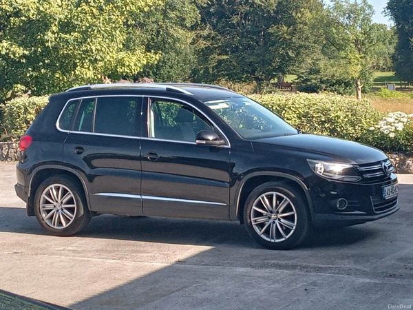 Volkswagen Tiguan SUV, Diesel, 2014, Black