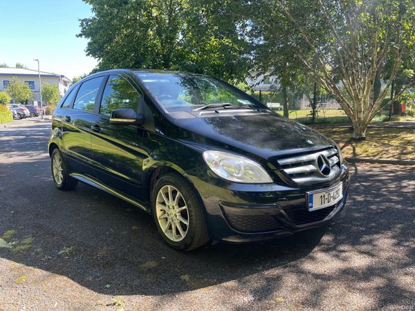 Mercedes-Benz B-Class MPV, Diesel, 2011, Black