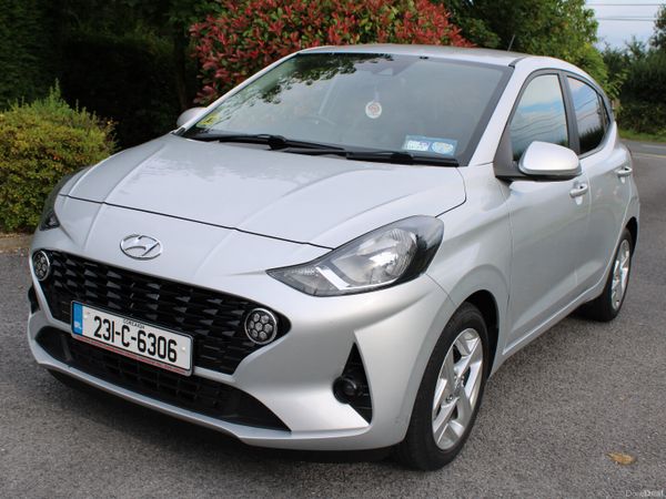 Hyundai i10 Hatchback, Petrol, 2023, Grey