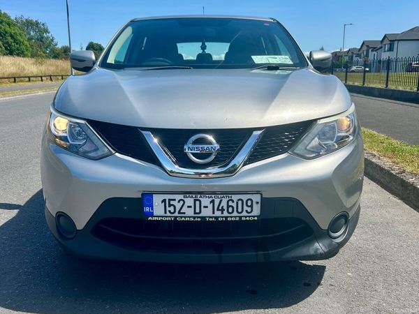 Nissan Qashqai Hatchback, Diesel, 2015, Silver