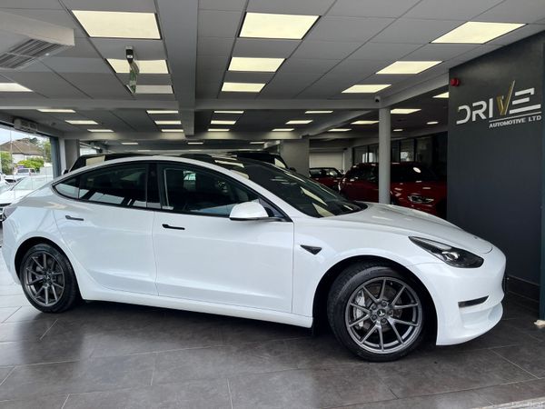 Tesla Model 3 Saloon, Electric, 2021, White