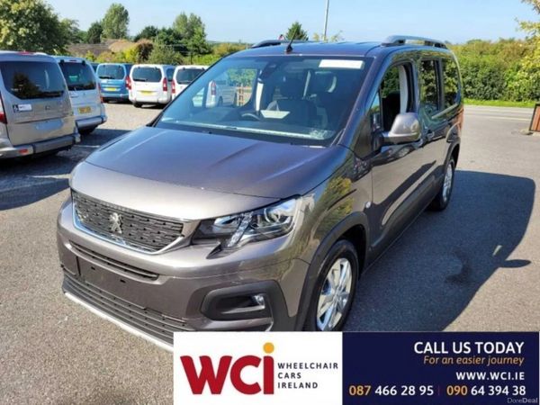 Peugeot Rifter MPV, Diesel, 2023, Grey