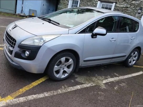 Peugeot 3008 MPV, Diesel, 2010, Silver