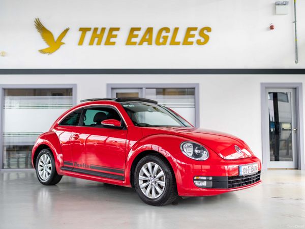 Volkswagen Beetle Hatchback, Petrol, 2013, Red
