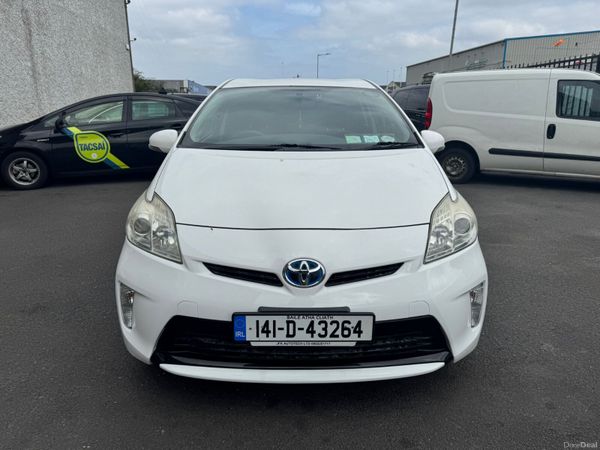 Toyota Prius Hatchback, Petrol Hybrid, 2014, White