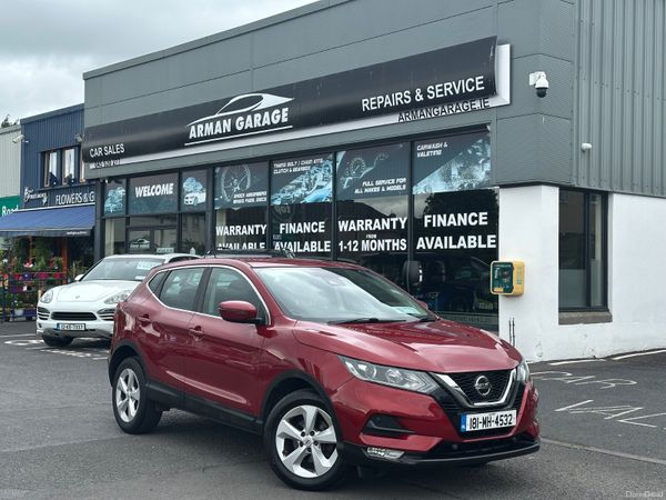 Nissan Qashqai Hatchback, Petrol, 2018, Red