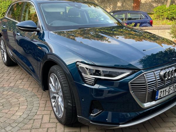 Audi e-tron Estate/Jeep, Electric, 2021, Blue
