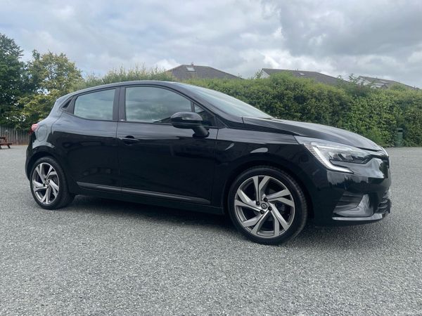Renault Clio Hatchback, Petrol, 2022, Black