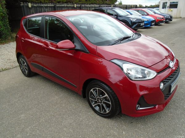 Hyundai i10 Hatchback, Petrol, 2019, Red