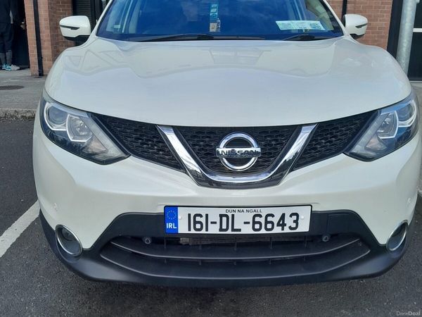 Nissan Qashqai Hatchback, Petrol, 2016, White