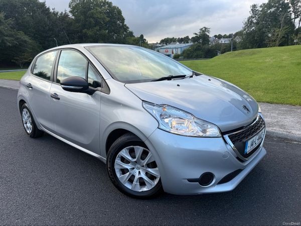 Peugeot 208 Hatchback, Diesel, 2014, Grey